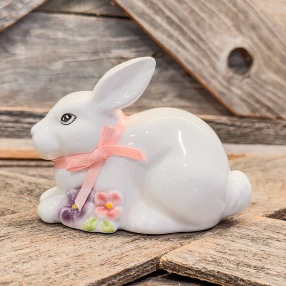1970’s Russ Berrie and Co-Sweetest White Porcelain Bunny w/ Floral Accents-#1058 - Picture 7 of 7